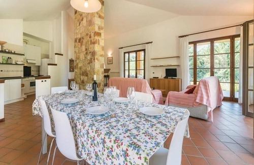 Bettona Villa | Villa Giulia in Bettona, Perugia, with Swimming Pool and Tennis Court