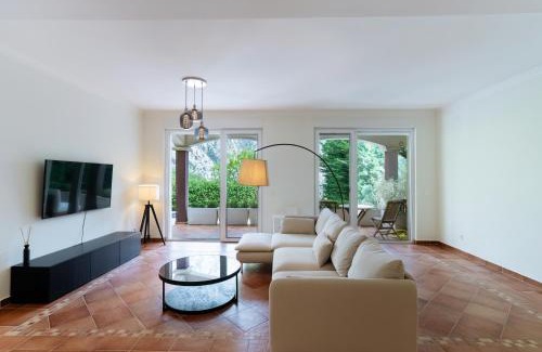 Orahovac Apartment | Villa Green Hill with Private pool & Scenic view