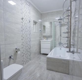 Berehove House | Villa Grey House