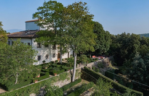 Lubaco Villa | Villa Guadagni, historic mansion with garden and pool