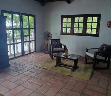 Livingston Villa | Villa Guayacan