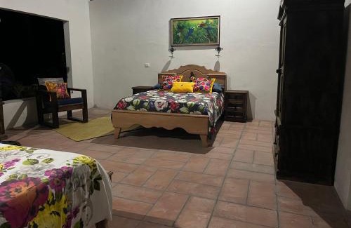 Livingston Villa | Villa Guayacan