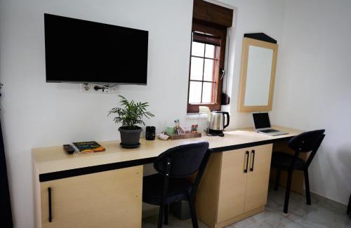 Side Bed & Breakfast | Villa Hania - Adults only