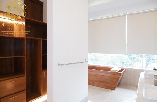 Tanjung Uncang House | Villa Harimau - Pinewood by Royal Suites