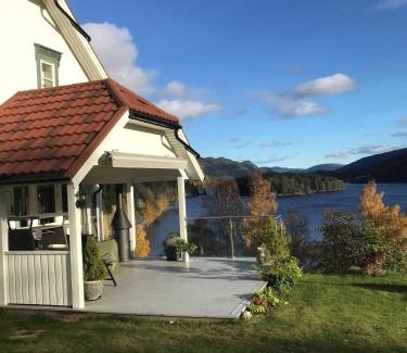 Kviteseid Villa | Villa Hegeland