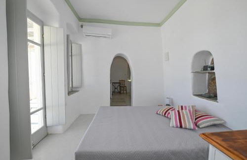 Arnados Apartment | Villa Hill-Ton