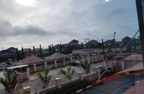 Uyo Apartment | Villa Hilton Hotels and Apartments