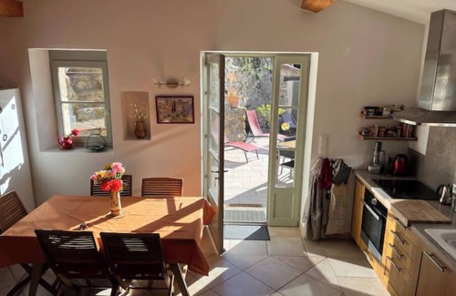 Saint-Guilhem-le-Desert Other | Villa in St Guilhem le désert with terrace, panoramic view, pets welcome.