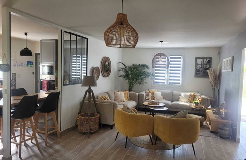 Baillargues House | Villa in a quiet cul-de-sac, not overlooked