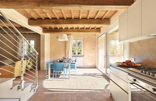 Cascine-La Croce Villa | Villa in Colle Di Compito with 3 bedrooms sleeps 6