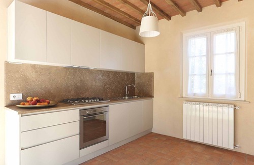Cascine-La Croce Villa | Villa in Colle Di Compito with 3 bedrooms sleeps 6