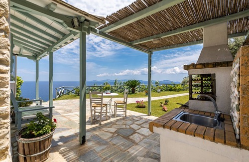 Xanthi Region Villa | Villa in Glossa With Private Pool and Views to Aegean
