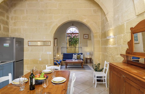 Ta' Għammar Villa | Villa in Gozo with private pool, quiet location & family friendly