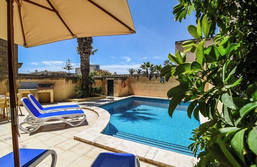 Ta' Għammar Villa | Villa in Gozo with private pool, quiet location & family friendly