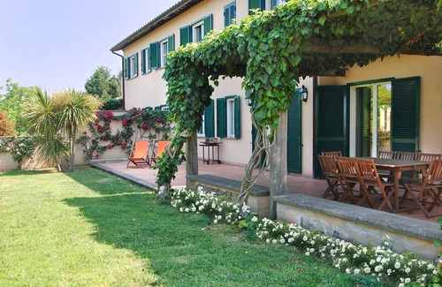 Magliano Sabina Villa | Villa in Lazio with Pool and Vineyards