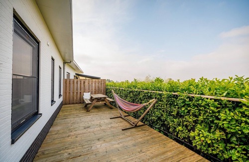 Maurik House | Villa in Netherlands with Marina View