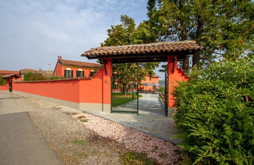 Fubine Villa | Villa in Piedmont with private pool in beautiful vineyard of Tenuta CostaRossa