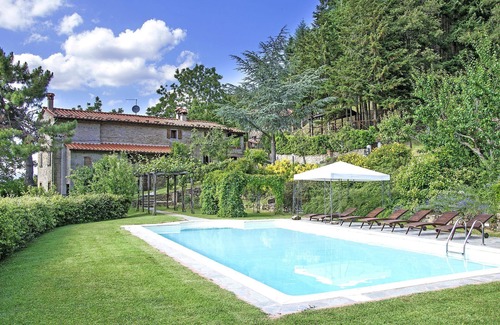 Pieve di Chio Villa | Villa in Poggioni with 5 bedrooms sleeps 10