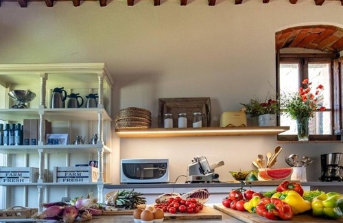 Rapale Villa | Villa in Rapale with 9 bedrooms sleeps 20