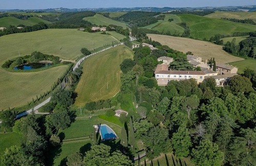 Buonconvento Villa | Villa in Serravalle with 5 bedrooms sleeps 10