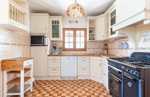 Taradeau House | Villa in Taradeau near Vineyards & Beaches