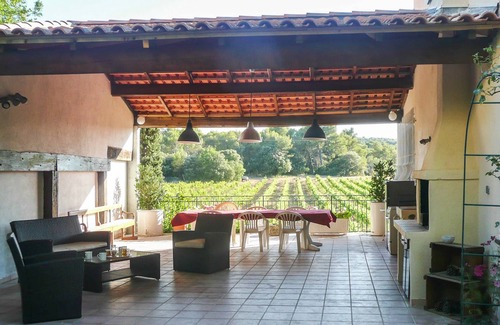 Peyrolles-en-Provence Villa | Villa in the heart of nature, with swimming pool, near Aix-en-Pce.