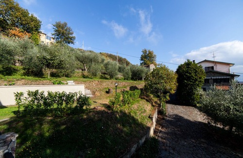 Montale House | villa in the hills between Tuscany and Liguria