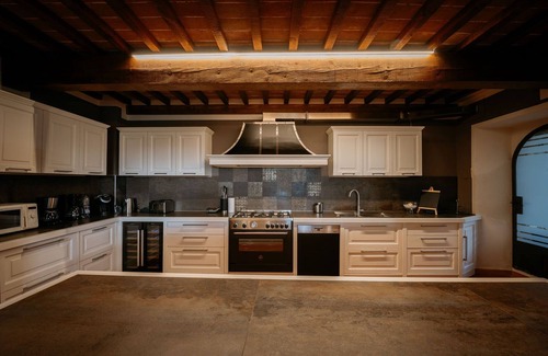 Bibbiena House | Villa in Tuscany with Pool & Panoramic Views