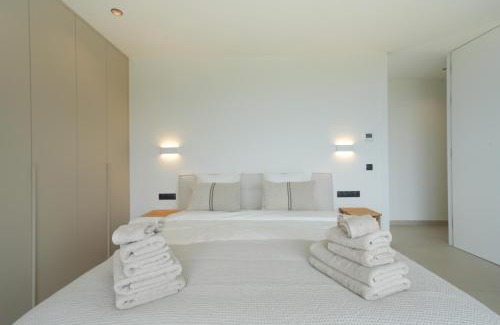 Empedrola Villa | Villa Infinita