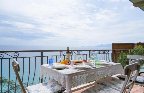 Borgio Verezzi Apartment | Villa Infinito Blu
