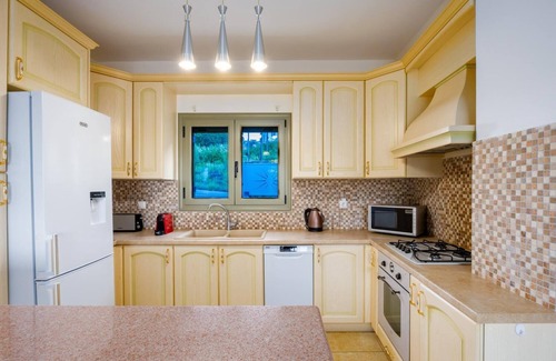 Mikros Gialos Villa | Villa Inna - Three Bedroom Villa, Sleeps 6