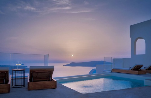 Firostefani Villa | Villa Ioli with Stunning Caldera Views