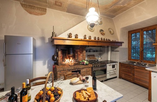 Montecatini Val di Cecina Villa | Villa Sorbaiano 16 In Montecatini val di Cecina, Tuscany