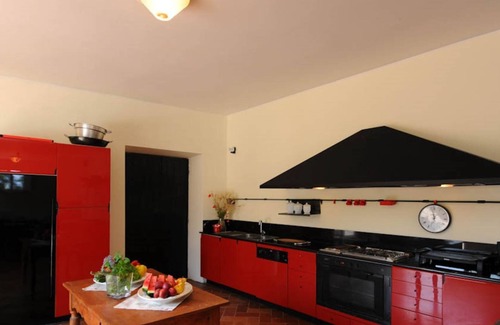 Rupoli Villa | VILLA DEL TOMBOLO - VILLA DEL TOMBOLO VILLA
