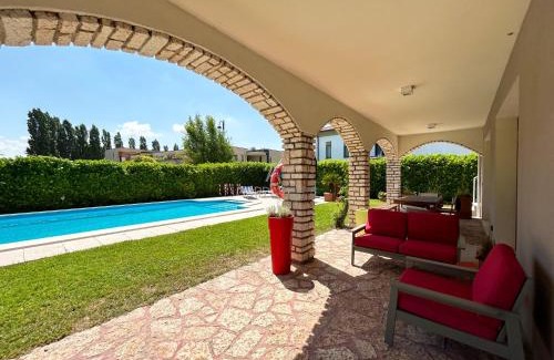 Lugana Apartment | Villa Marina - Risveglio Vista Lago con Piscina