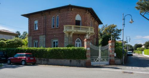 Marina di Pietrasanta Villa | Villa Italy