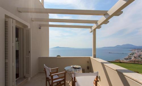 Voies Villa | Villa Itis Luxury Suite with Balcony, Panoramic View & Jacuzzi