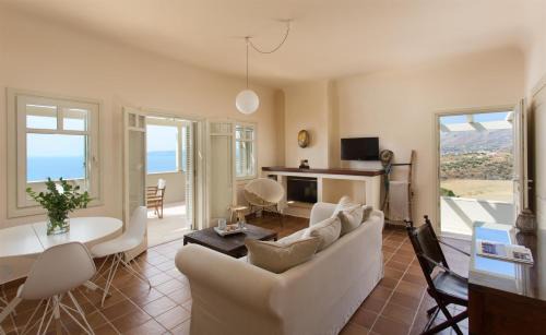 Voies Villa | Villa Itis Luxury Suite with Balcony, Panoramic View & Jacuzzi