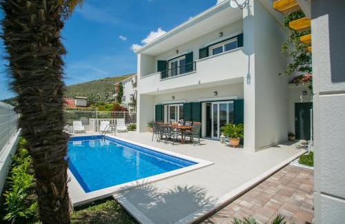Seget Donji Villa | Villa Iva