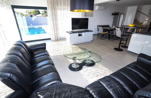 Mali Maj Villa | Villa Jacky in Poreč for 8 people with private pool just 900 meters from sea