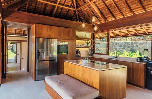 Praya Barat Villa | Villa Jati at Tampah Hills