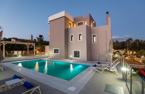 Adelianos Kampos Villa | Villa Kalli