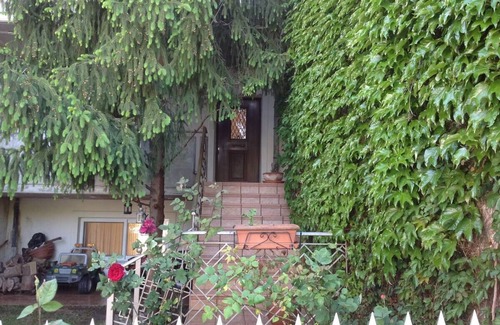 Vilia Villa | Villa "Kallia's " with Mountain View, Garden & Terraces