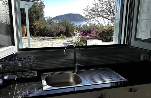 Elios Villa | Villa Kalyves Armenopetra - Beautiful Pool - Amazing Sea Views -Walk to Beaches
