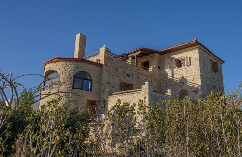 Kalamaki Villa | Villa Katerina - A traditional and luxury villa at Kalamaki