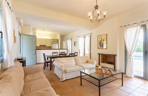 Mousata Villa | Villa Katerina - Three Bedroom Villa, Sleeps 8