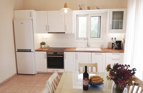 Kavallos Villa | Villa Katia. An exclusive and comfort retreat at Tsoukalades. Sea & sunset views