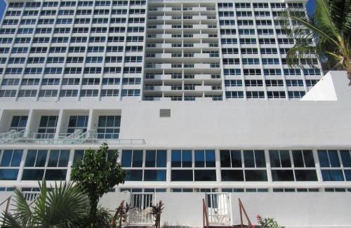 Mid Beach Apartment | Villa Katy, Beachfront property