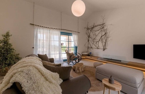 Vardica Villa | Villa Kokola Comfortable holiday residence