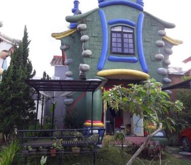 Cipanas Villa | Villa Kota Bunga NA2